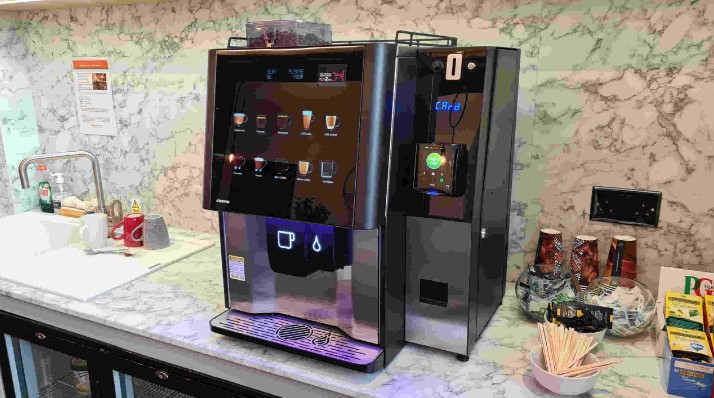 Рейтинг франшиз вуличних кавʼярень: обладнання, кавові машини та умови входу